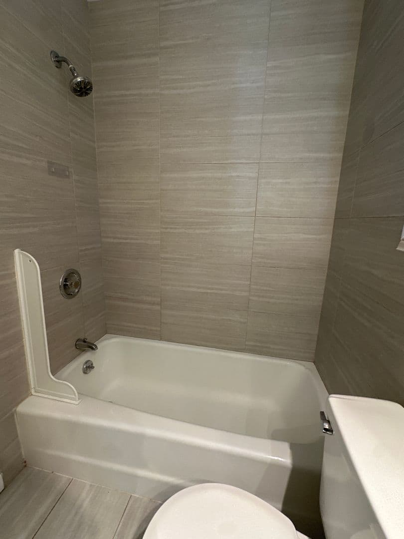 Ithaca Apartment: 702 Hudson St