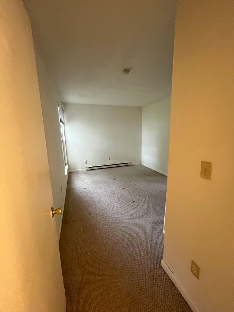 Ithaca Apartment: 87 Uptown Rd
