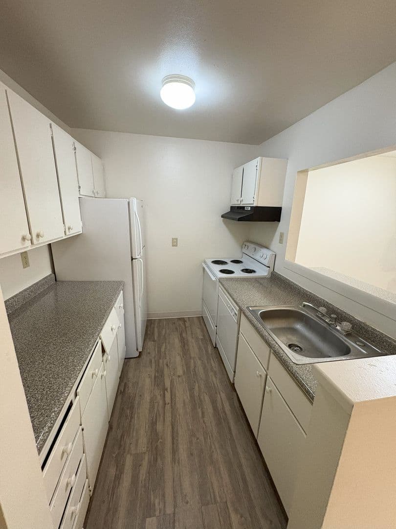 Ithaca Apartment: 87 Uptown Rd