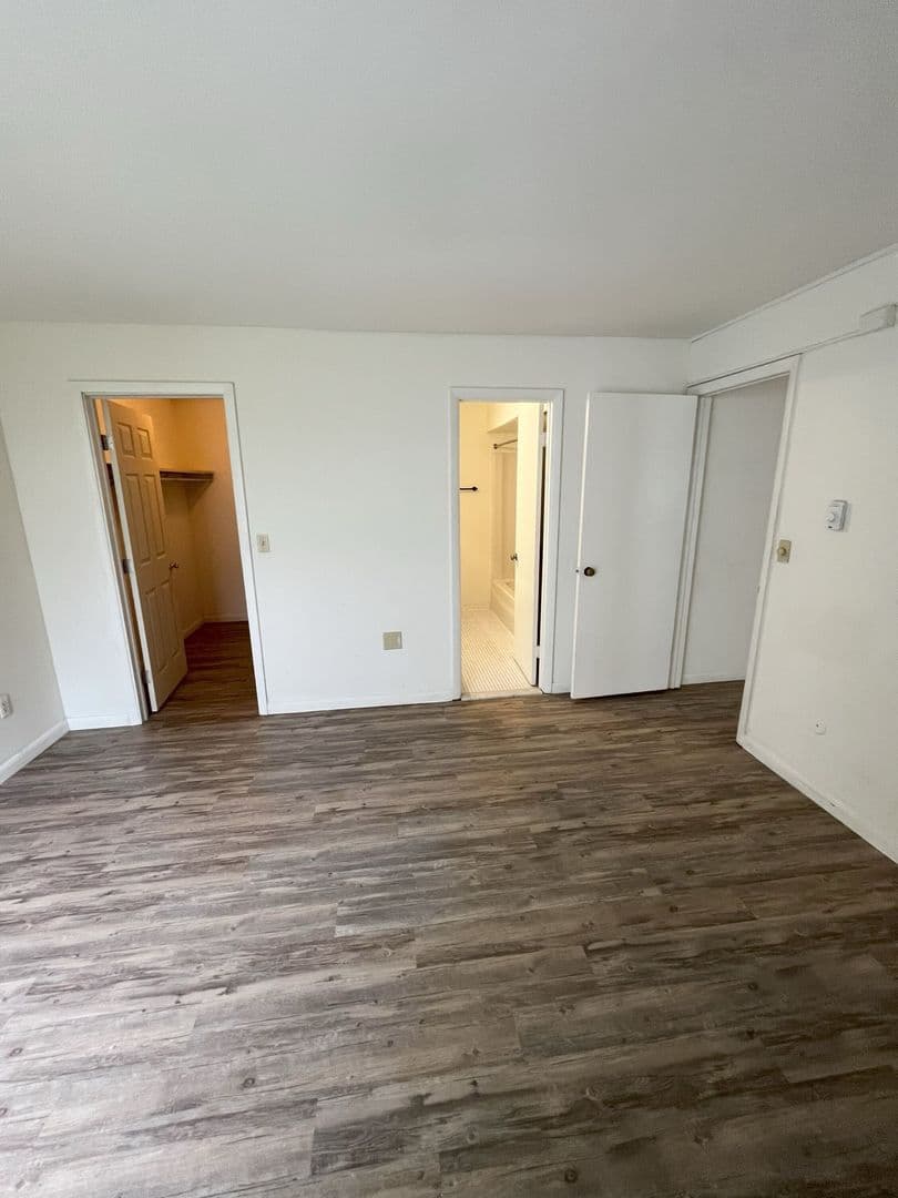 Ithaca Apartment: 87 Uptown Rd