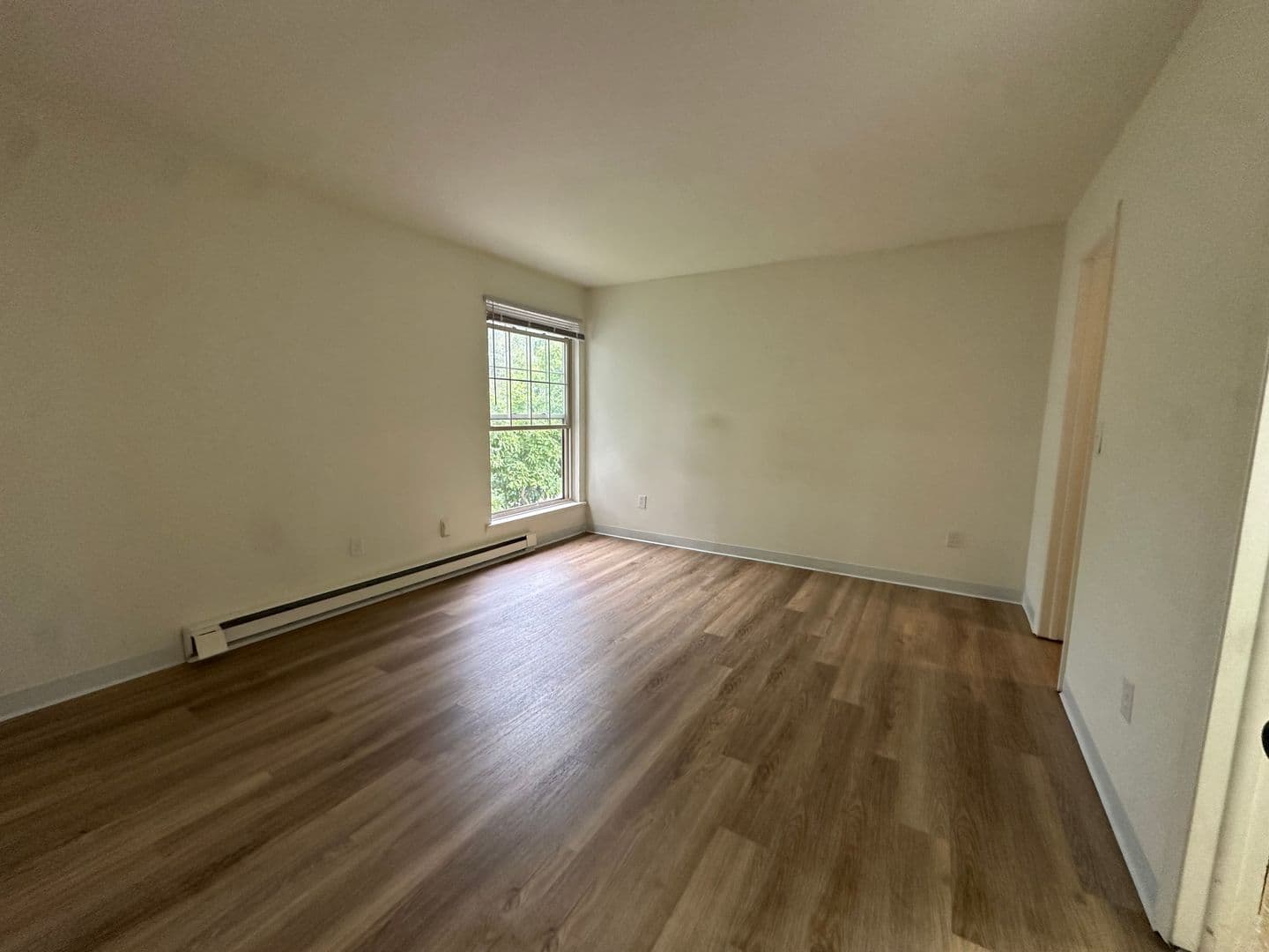 Ithaca Apartment: 87 Uptown Rd