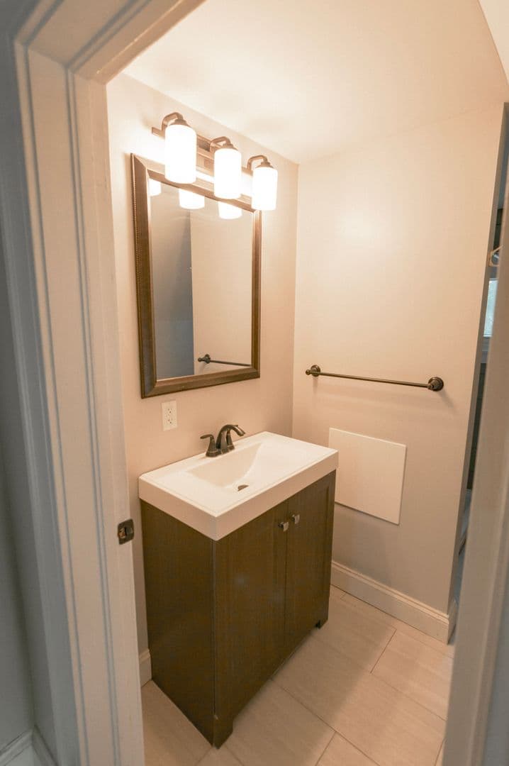 Ithaca Apartment: 106-112 S Quarry st
