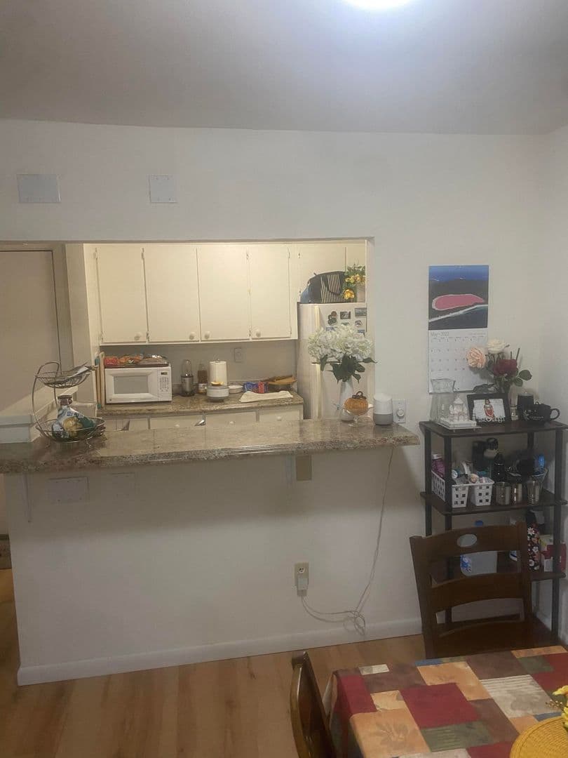 Ithaca Apartment: 87 Uptown Rd