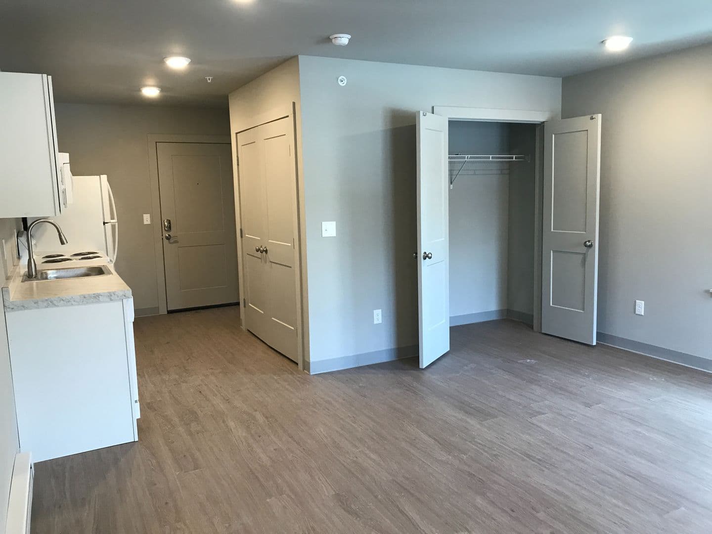 Ithaca Apartment: 327 West Seneca Street