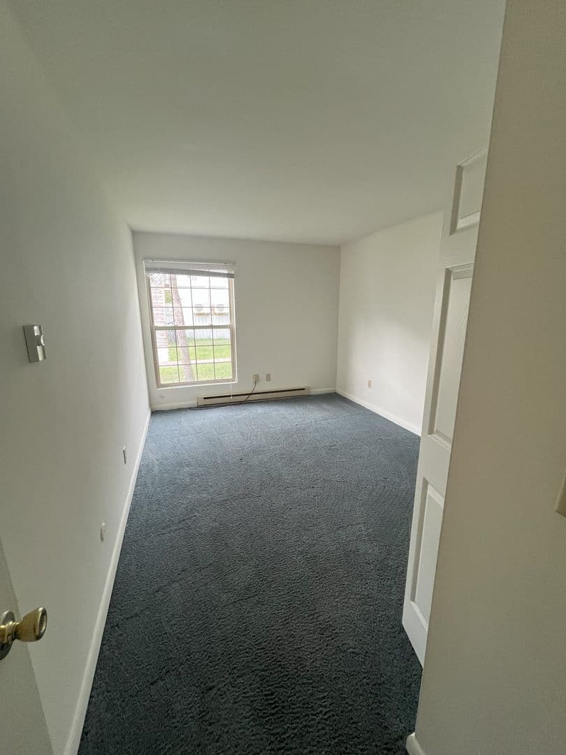 Ithaca Apartment: 87 Uptown Rd