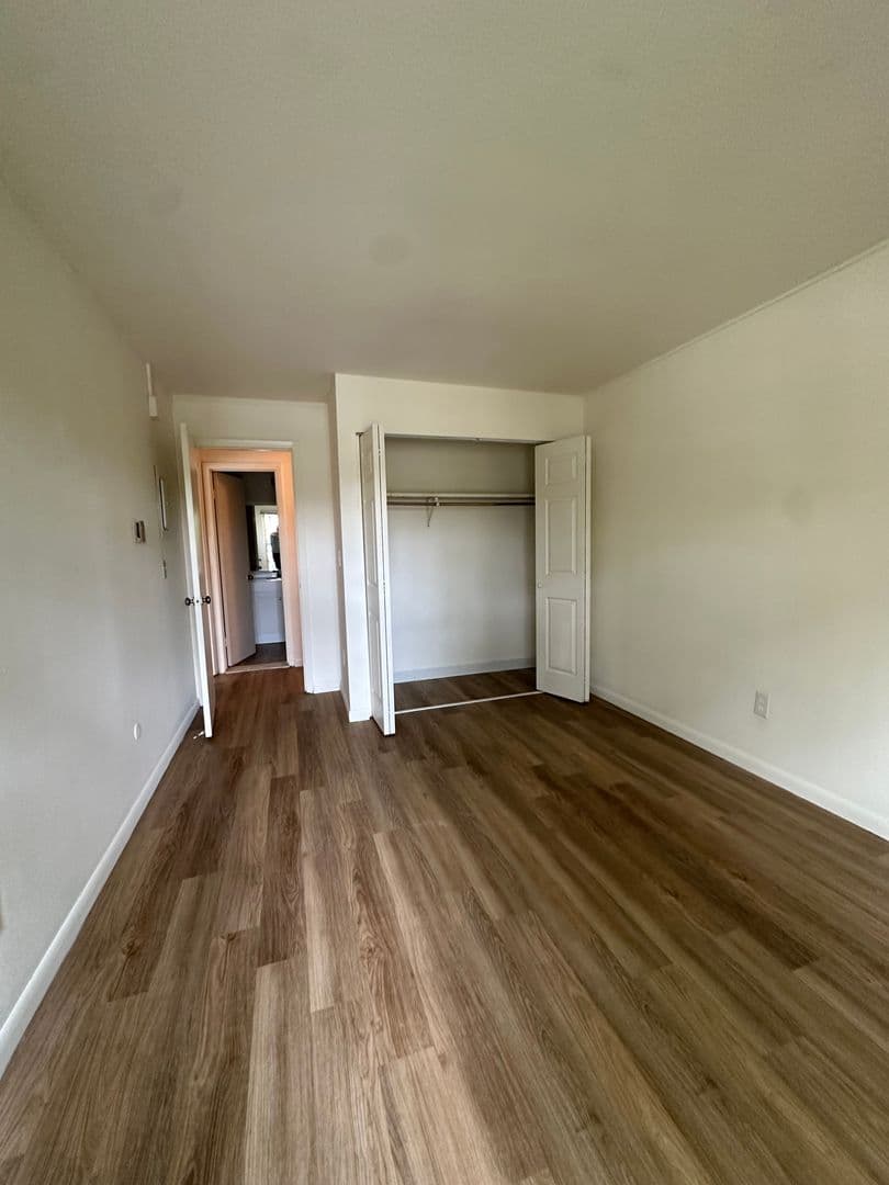 Ithaca Apartment: 87 Uptown Rd