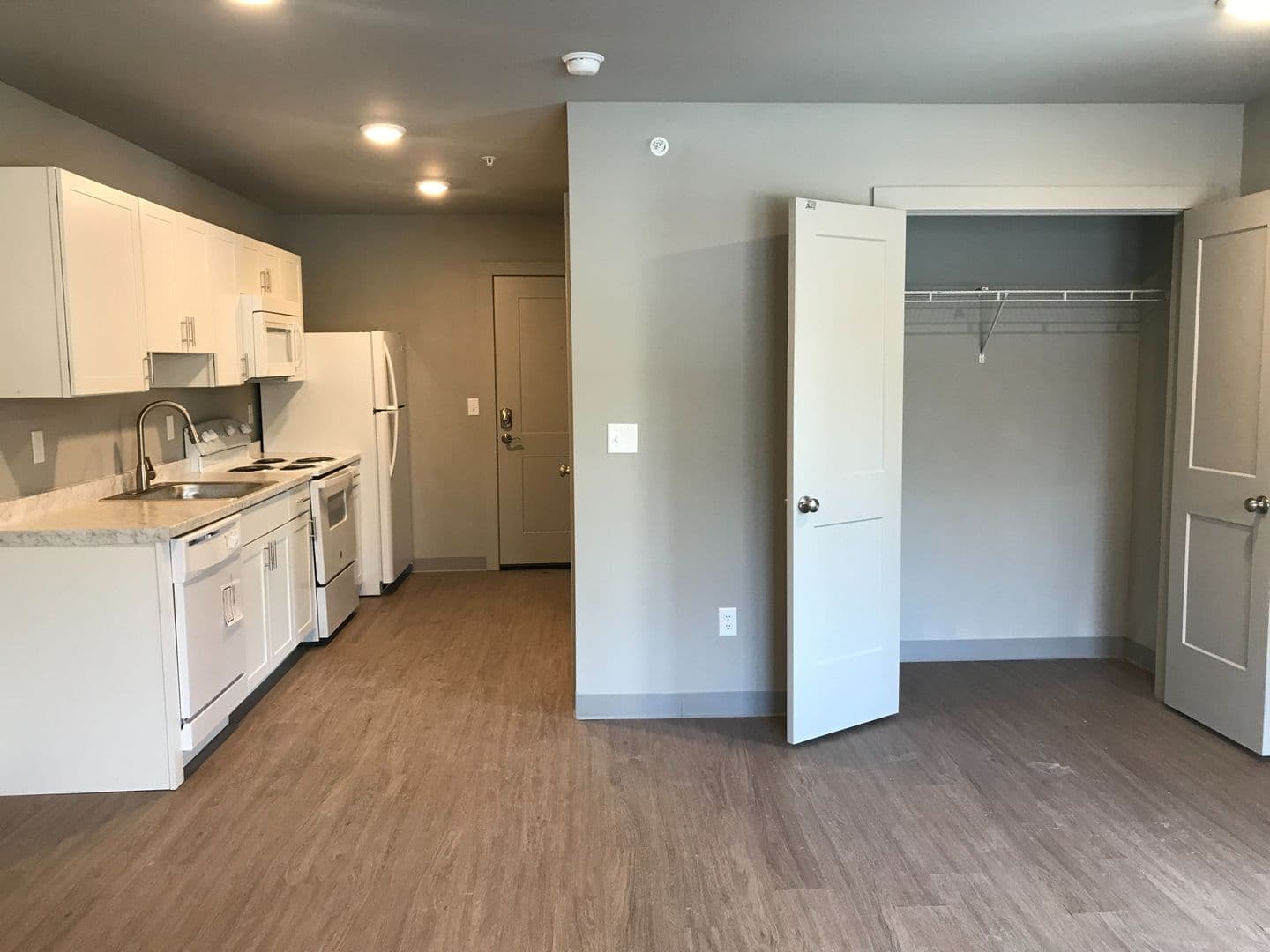 Ithaca Apartment: 327 West Seneca Street