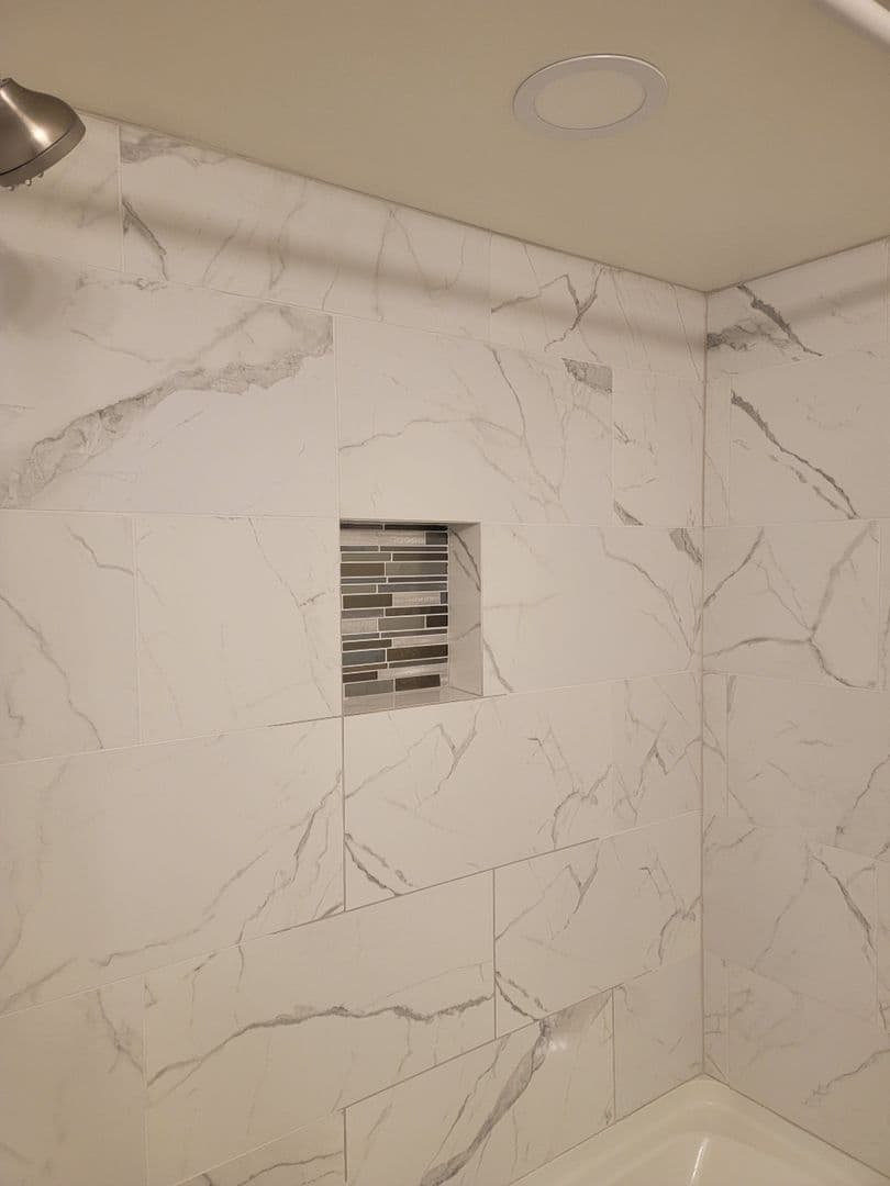 Ithaca Apartment: 87 Uptown Rd