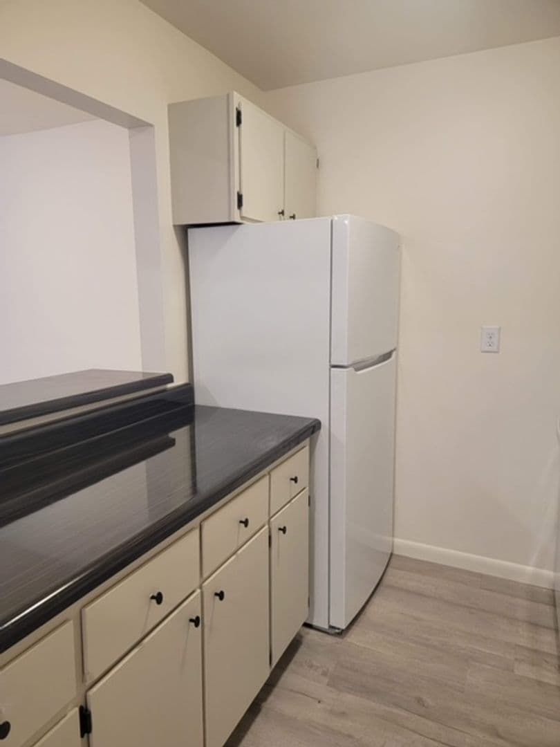 Ithaca Apartment: 87 Uptown Rd