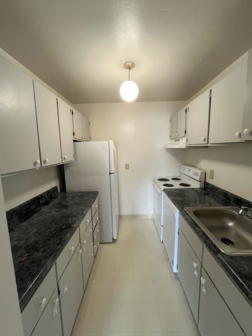 Ithaca Apartment: 87 Uptown Rd