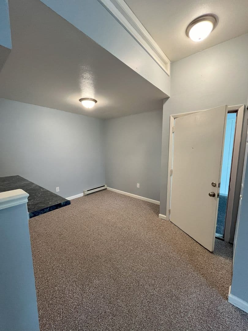 Ithaca Apartment: 87 Uptown Rd