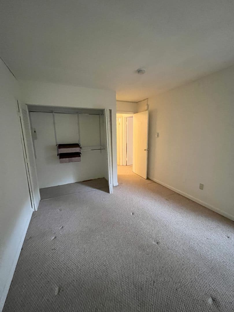 Ithaca Apartment: 87 Uptown Rd