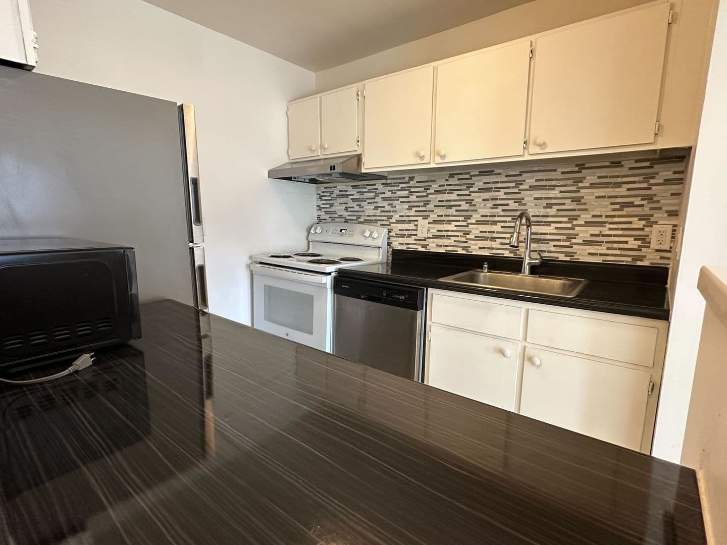 Ithaca Apartment: 87 Uptown Rd