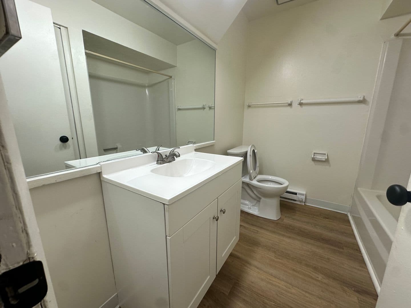 Ithaca Apartment: 87 Uptown Rd