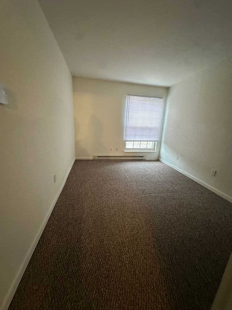Ithaca Apartment: 87 Uptown Rd