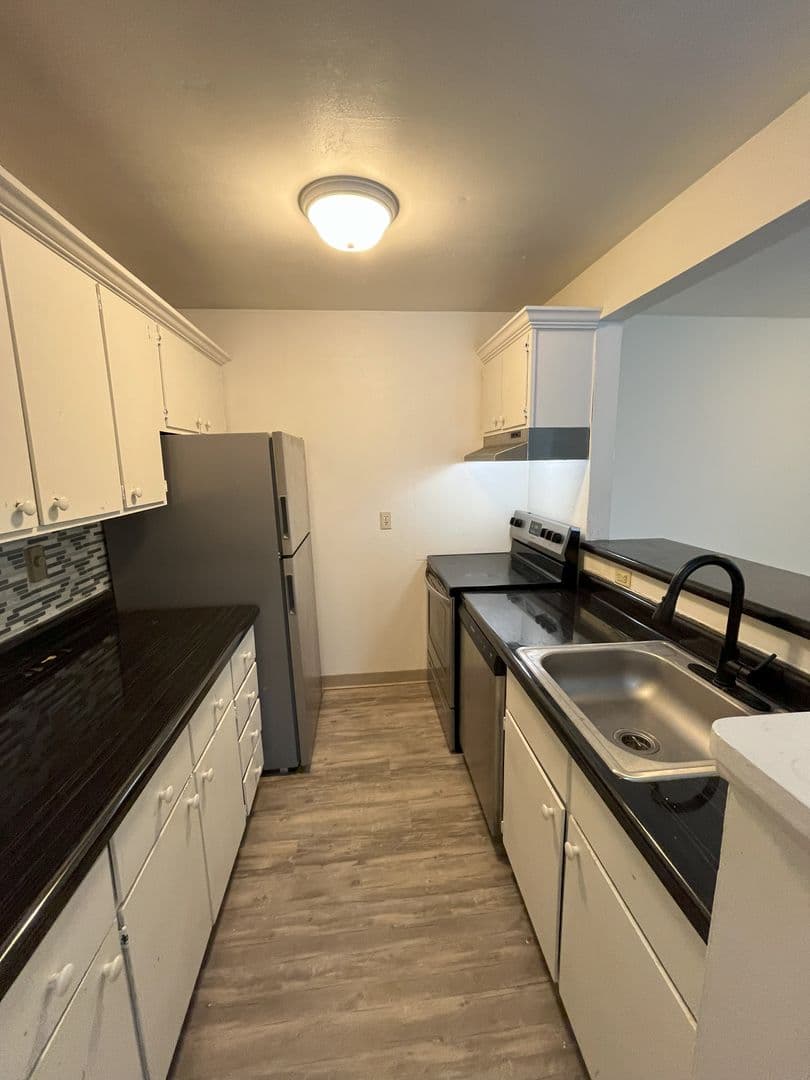 Ithaca Apartment: 87 Uptown Rd