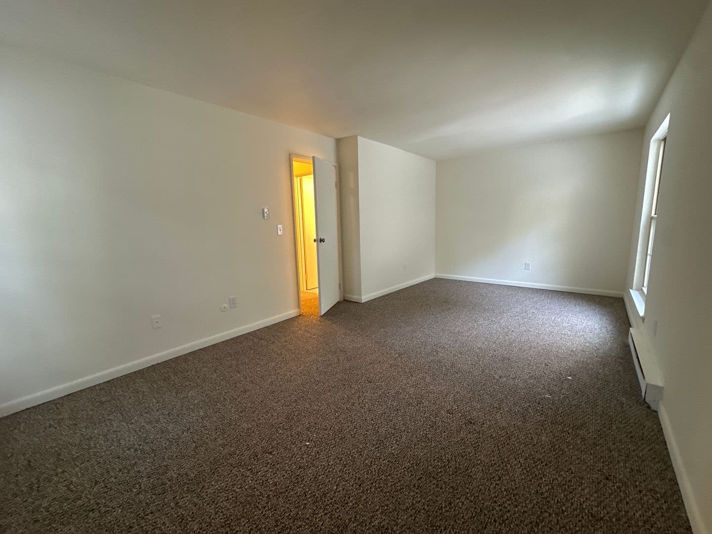 Ithaca Apartment: 87 Uptown Rd