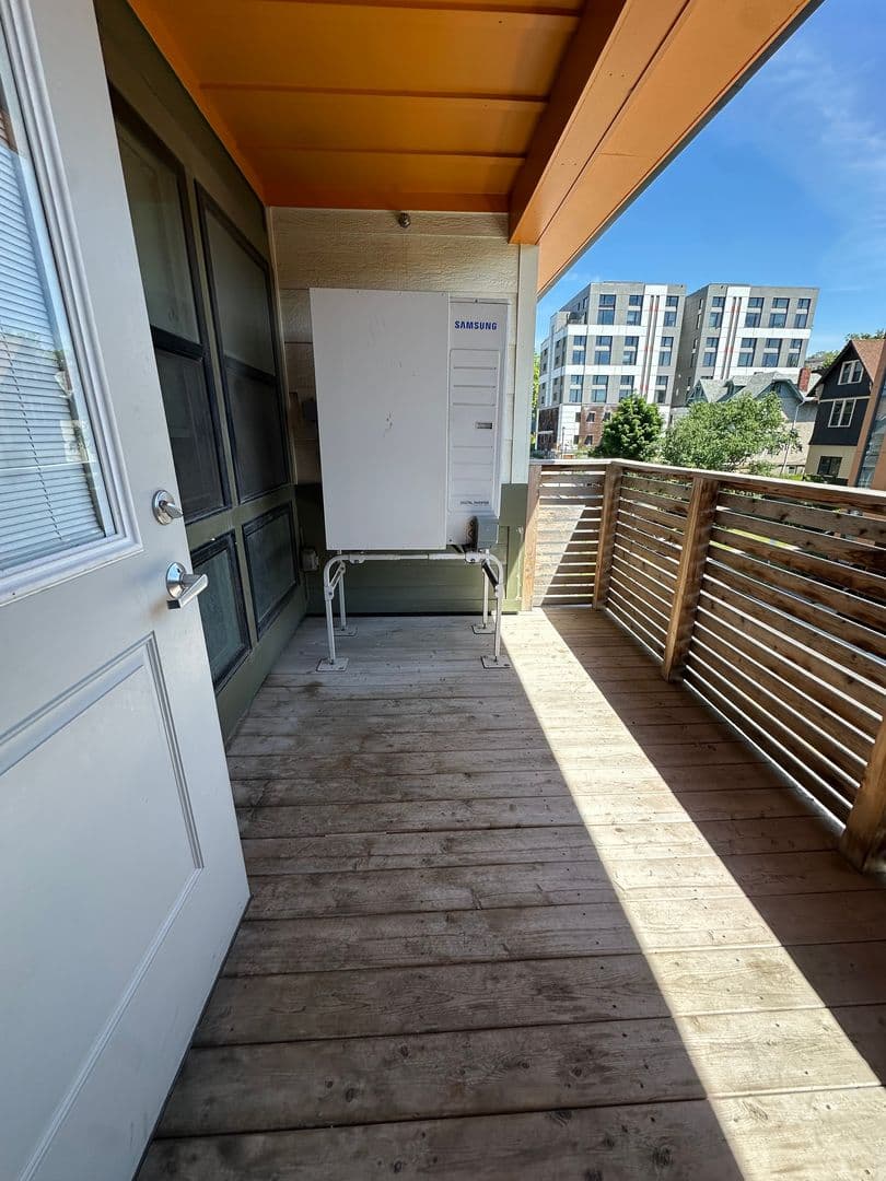 Ithaca Apartment: 126 College Ave