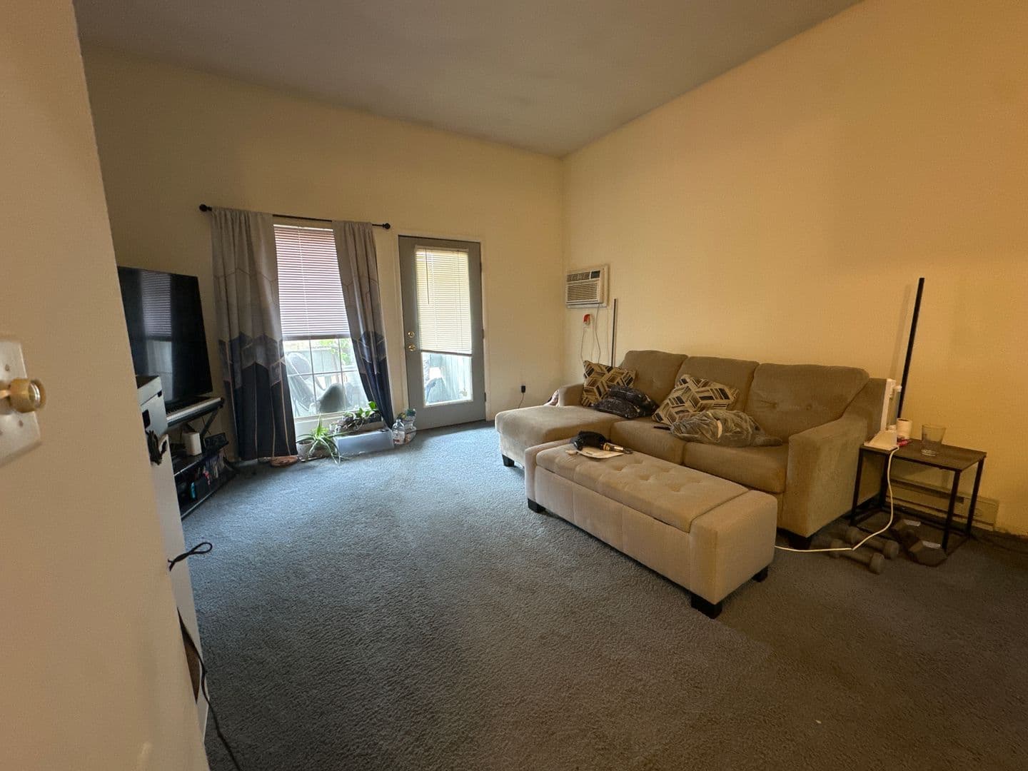 Ithaca Apartment: 87 Uptown Rd