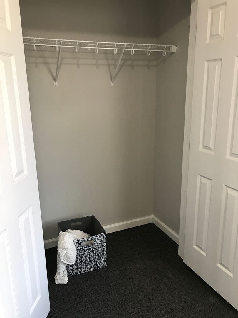 Ithaca Apartment: 648 Hudson St