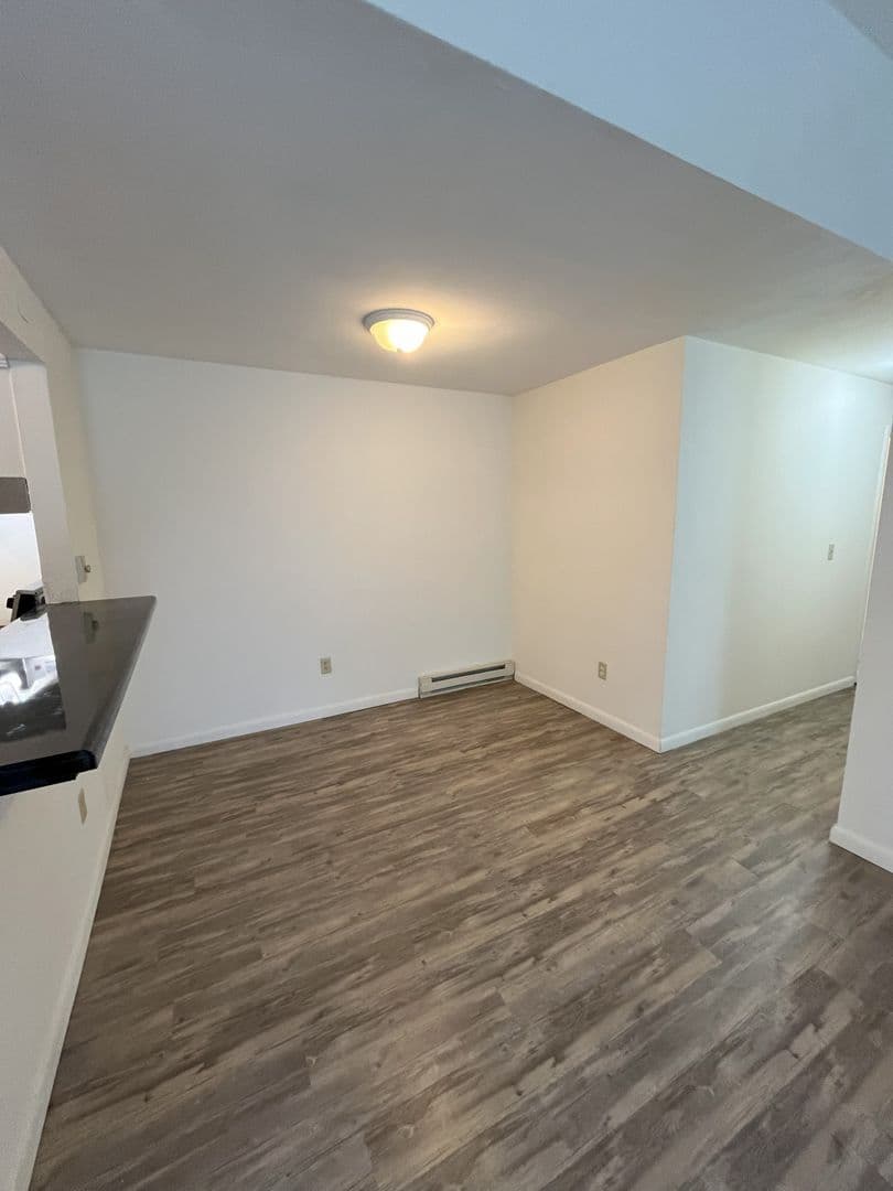 Ithaca Apartment: 87 Uptown Rd