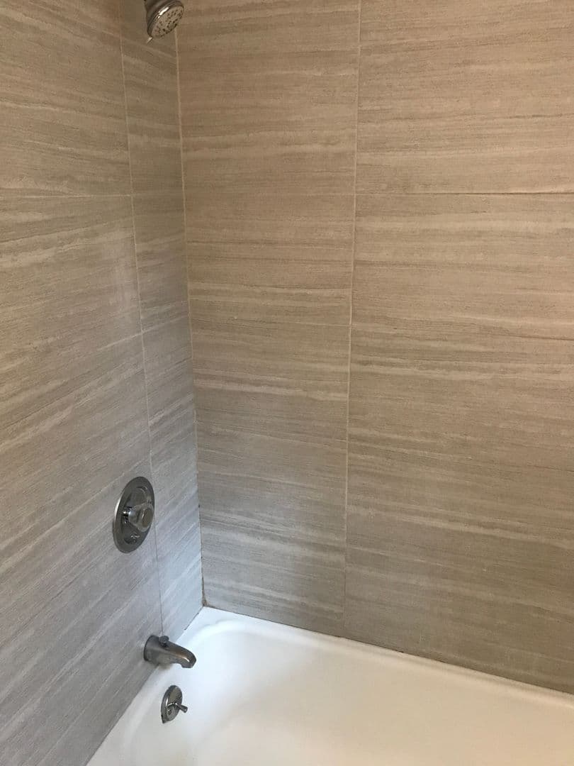 Ithaca Apartment: 702 Hudson St