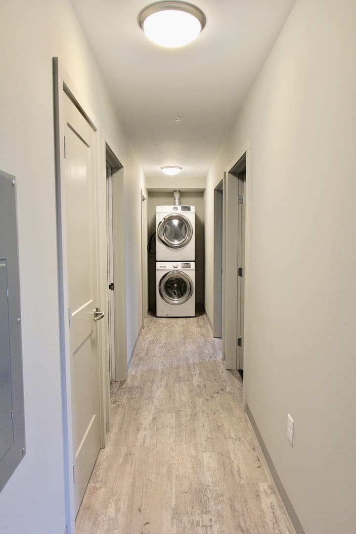 Ithaca Apartment: 126 College Ave