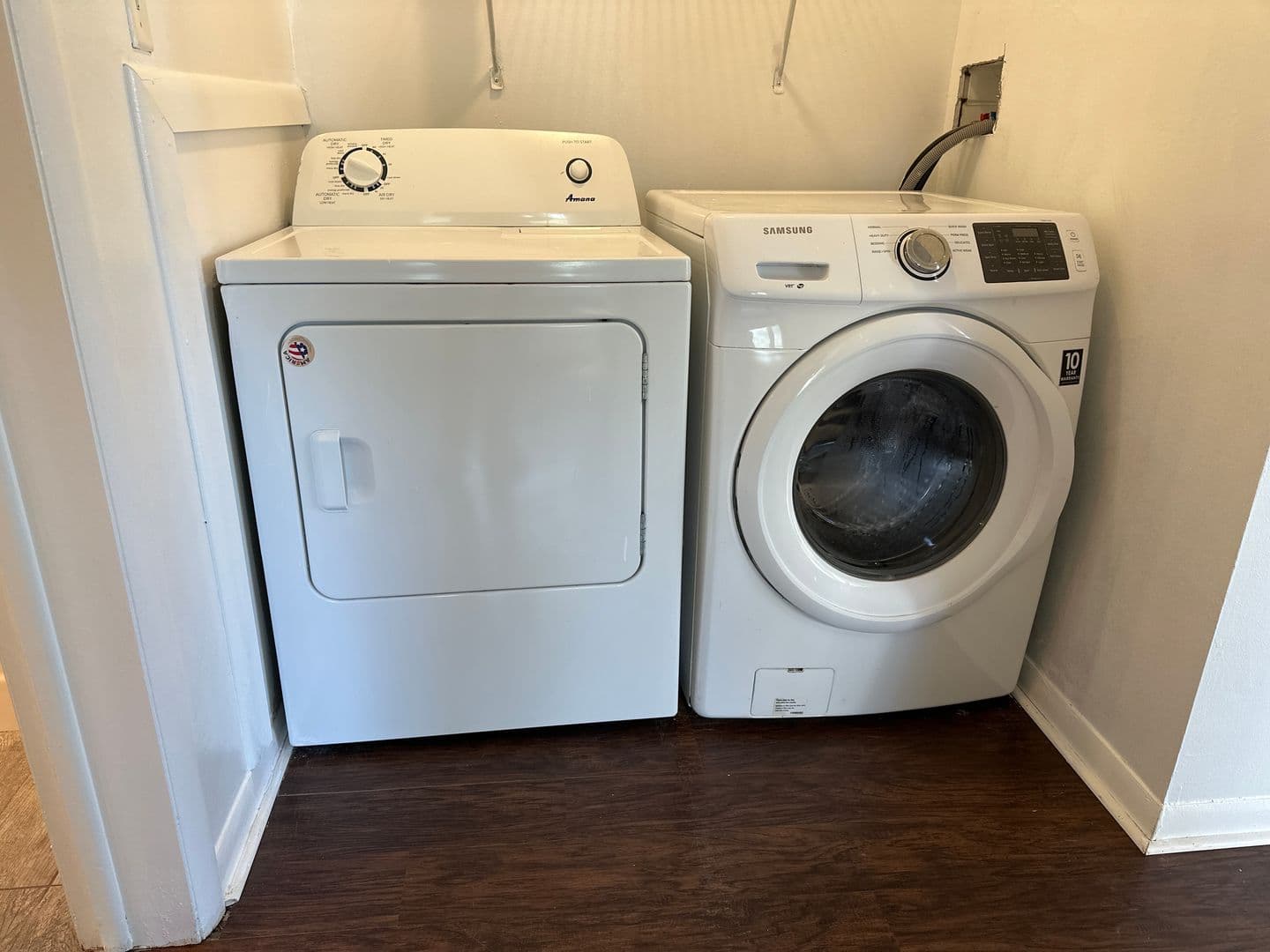 Ithaca Apartment: 702 Hudson St