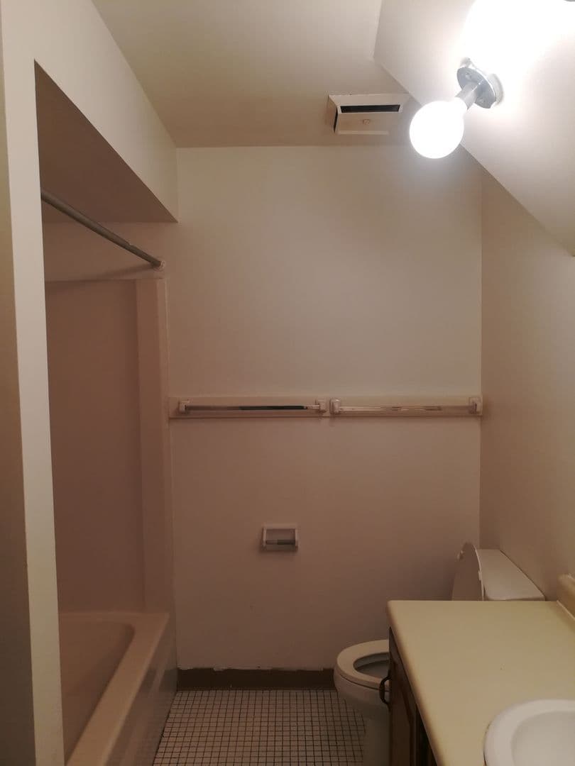 Ithaca Apartment: 87 Uptown Rd