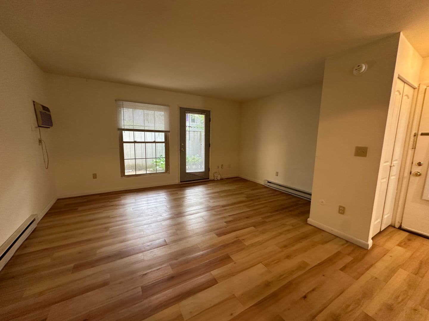 Ithaca Apartment: 87 Uptown Rd