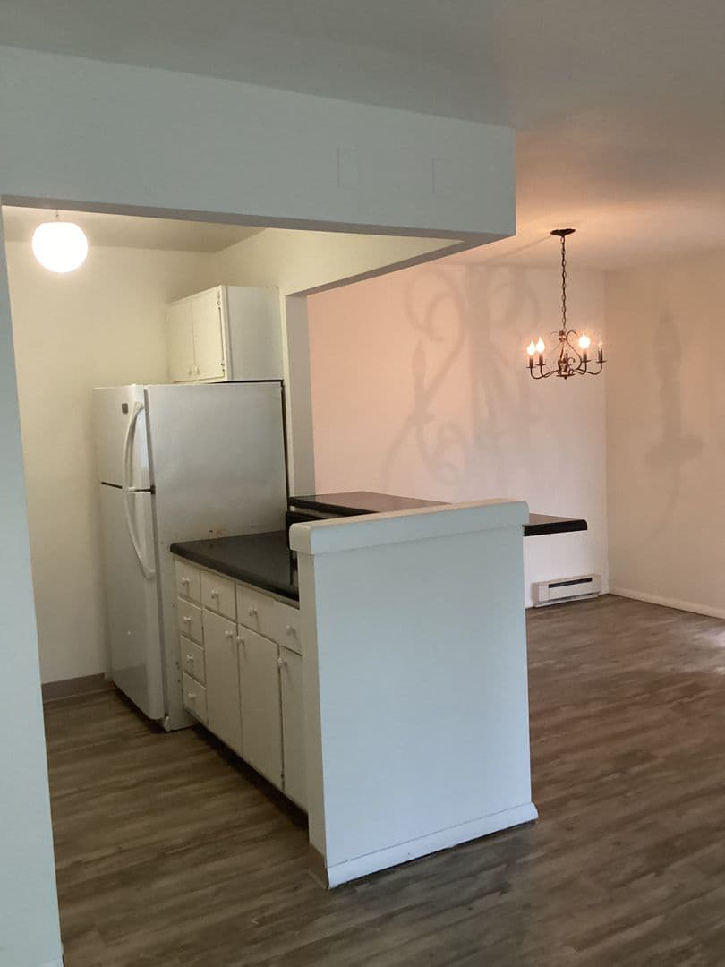 Ithaca Apartment: 87 Uptown Rd