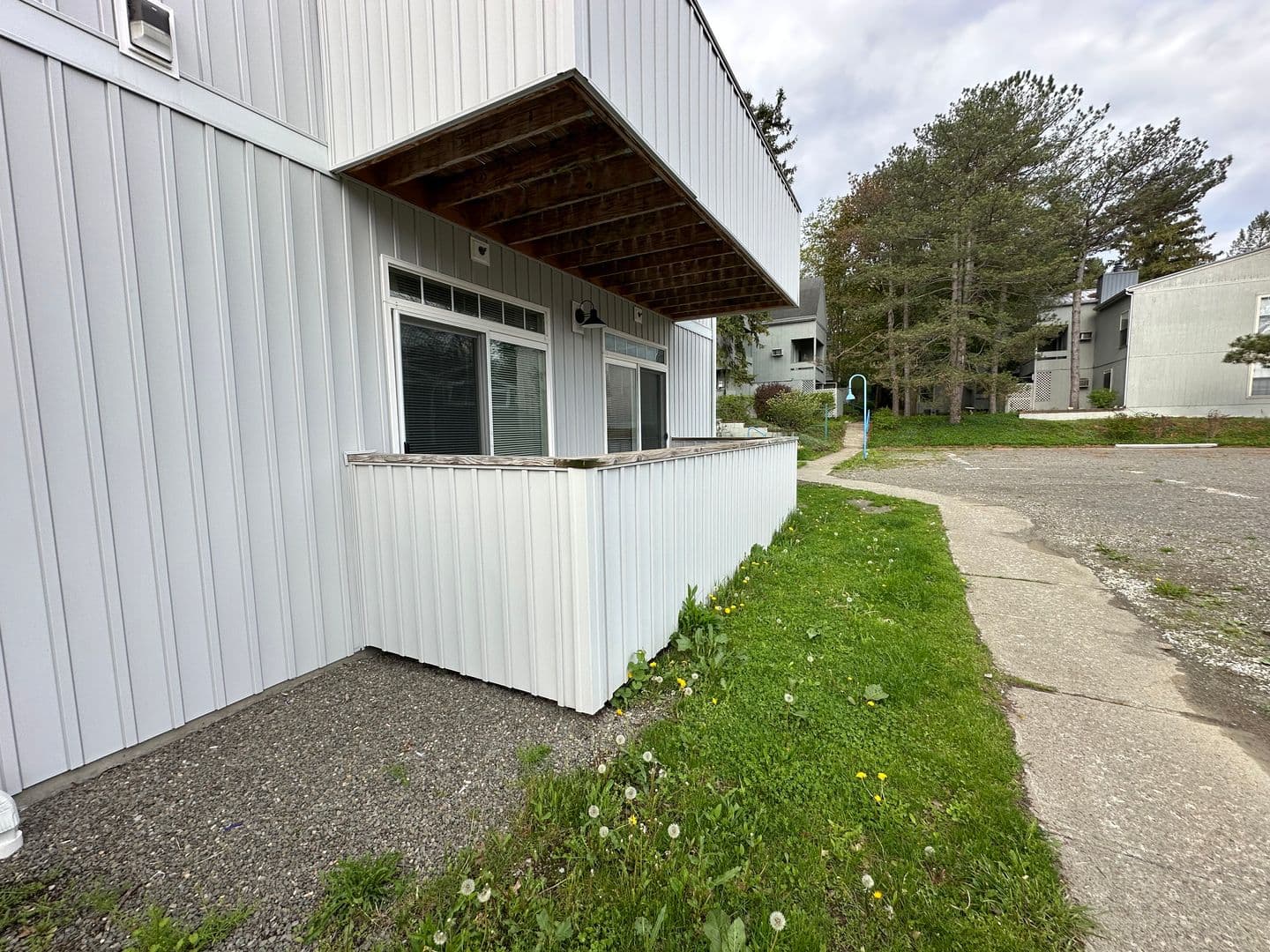 Ithaca Apartment: 87 Uptown Rd