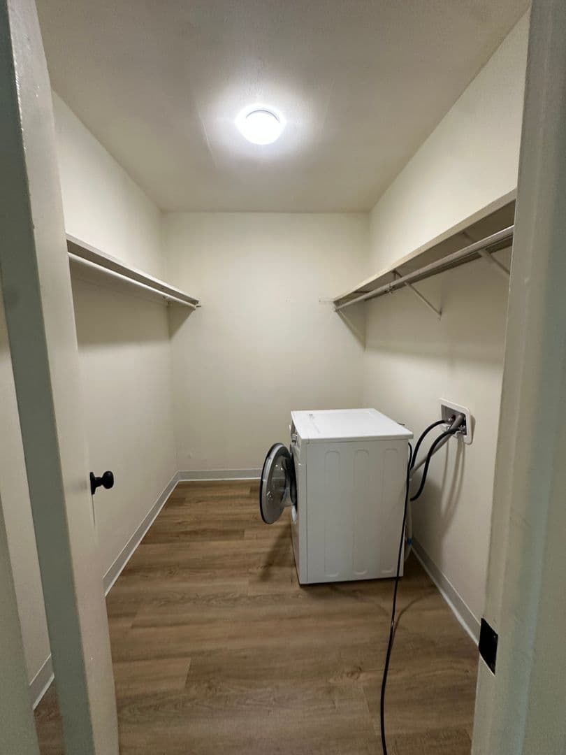 Ithaca Apartment: 87 Uptown Rd