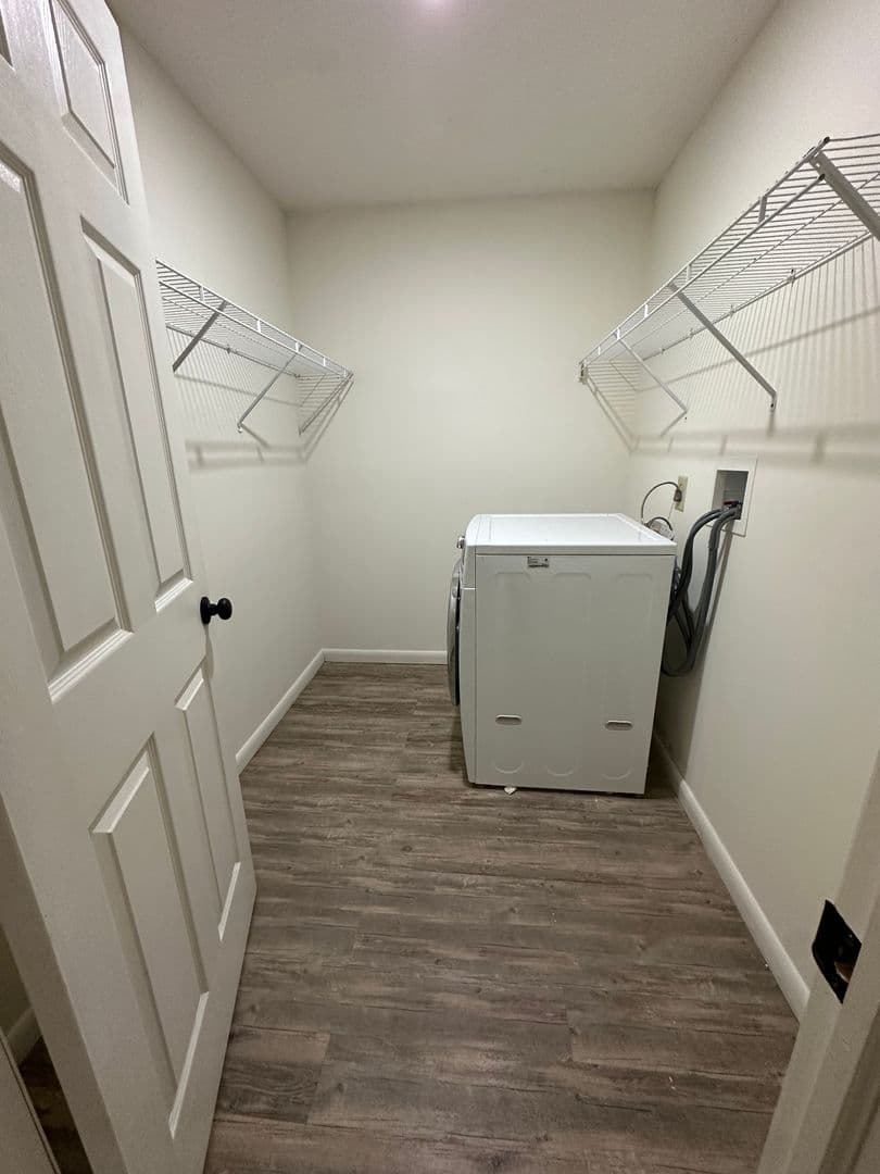 Ithaca Apartment: 87 Uptown Rd