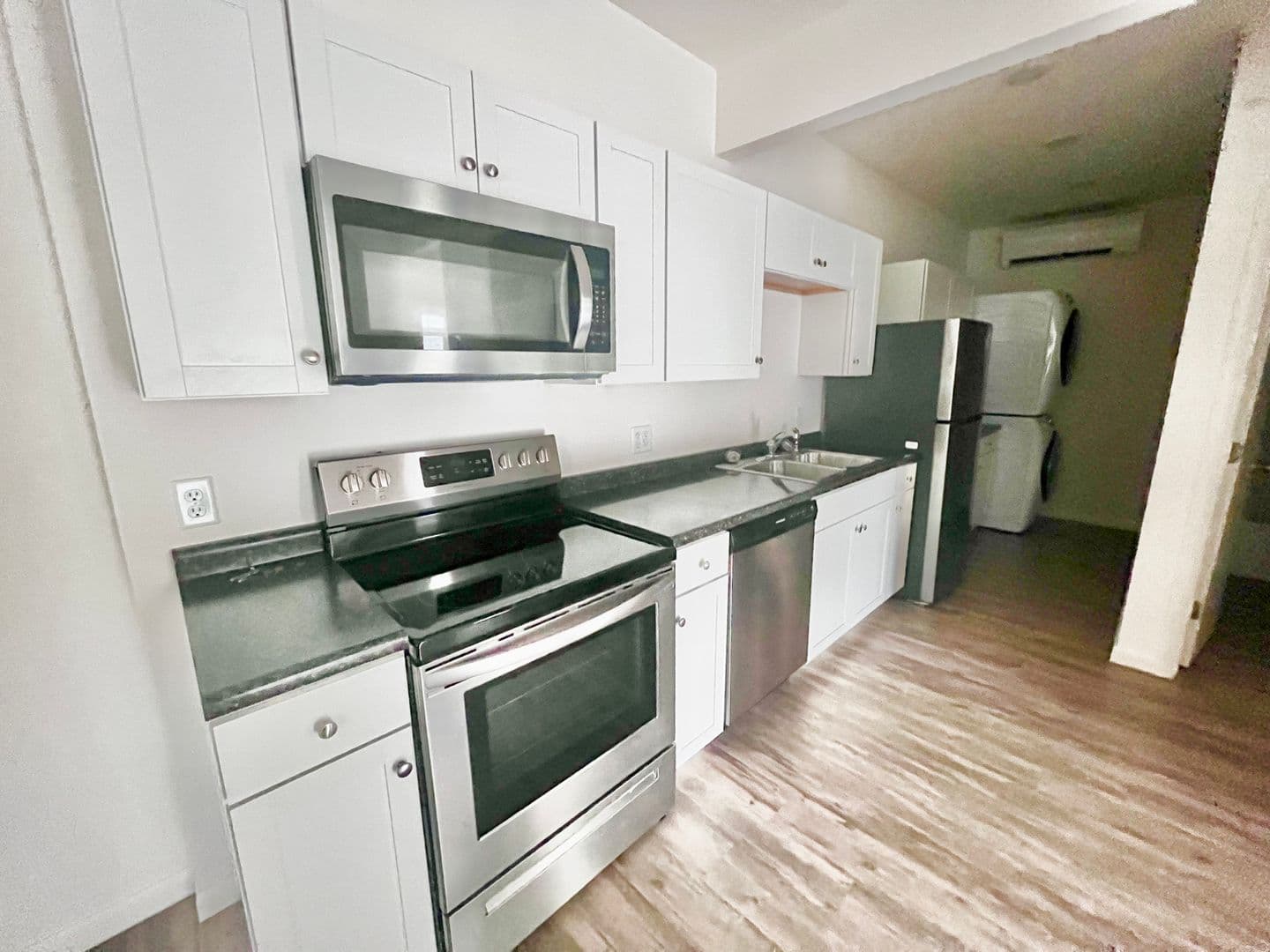 Ithaca Apartment: 87 Uptown Rd