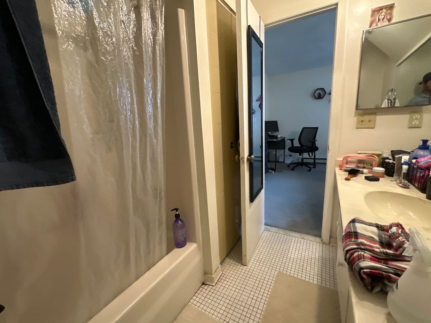 Ithaca Apartment: 87 Uptown Rd