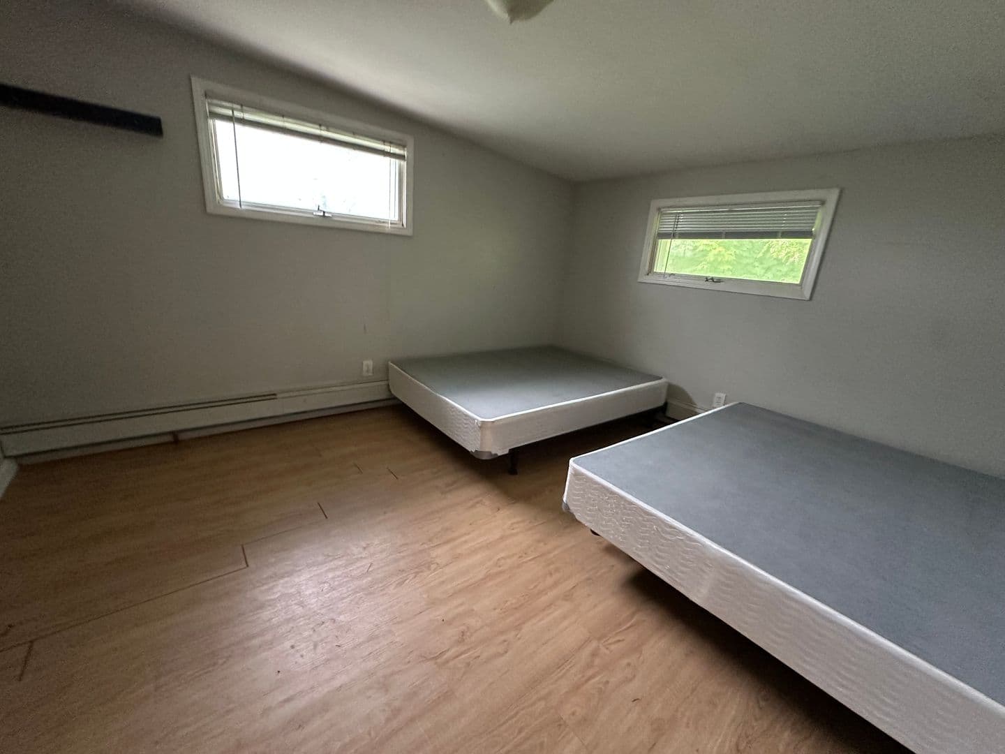 Ithaca Apartment: 702 Hudson St