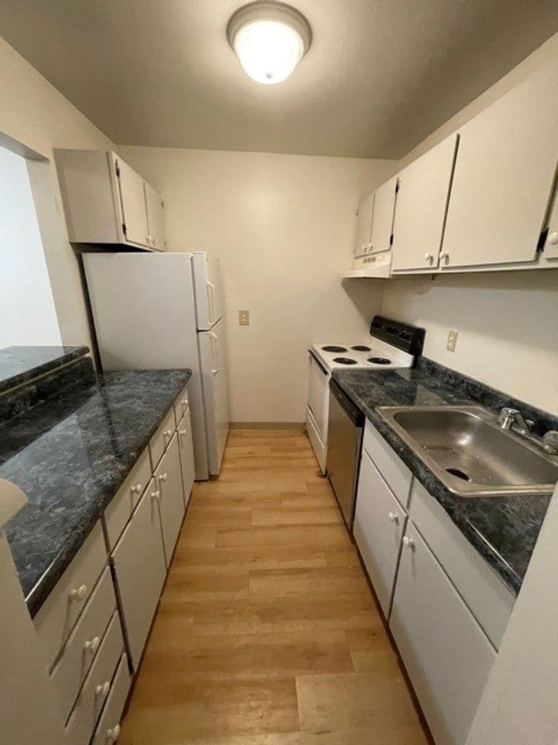 Ithaca Apartment: 87 Uptown Rd