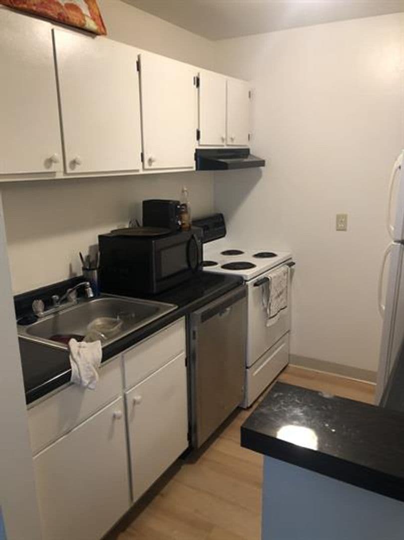 Ithaca Apartment: 87 Uptown Rd