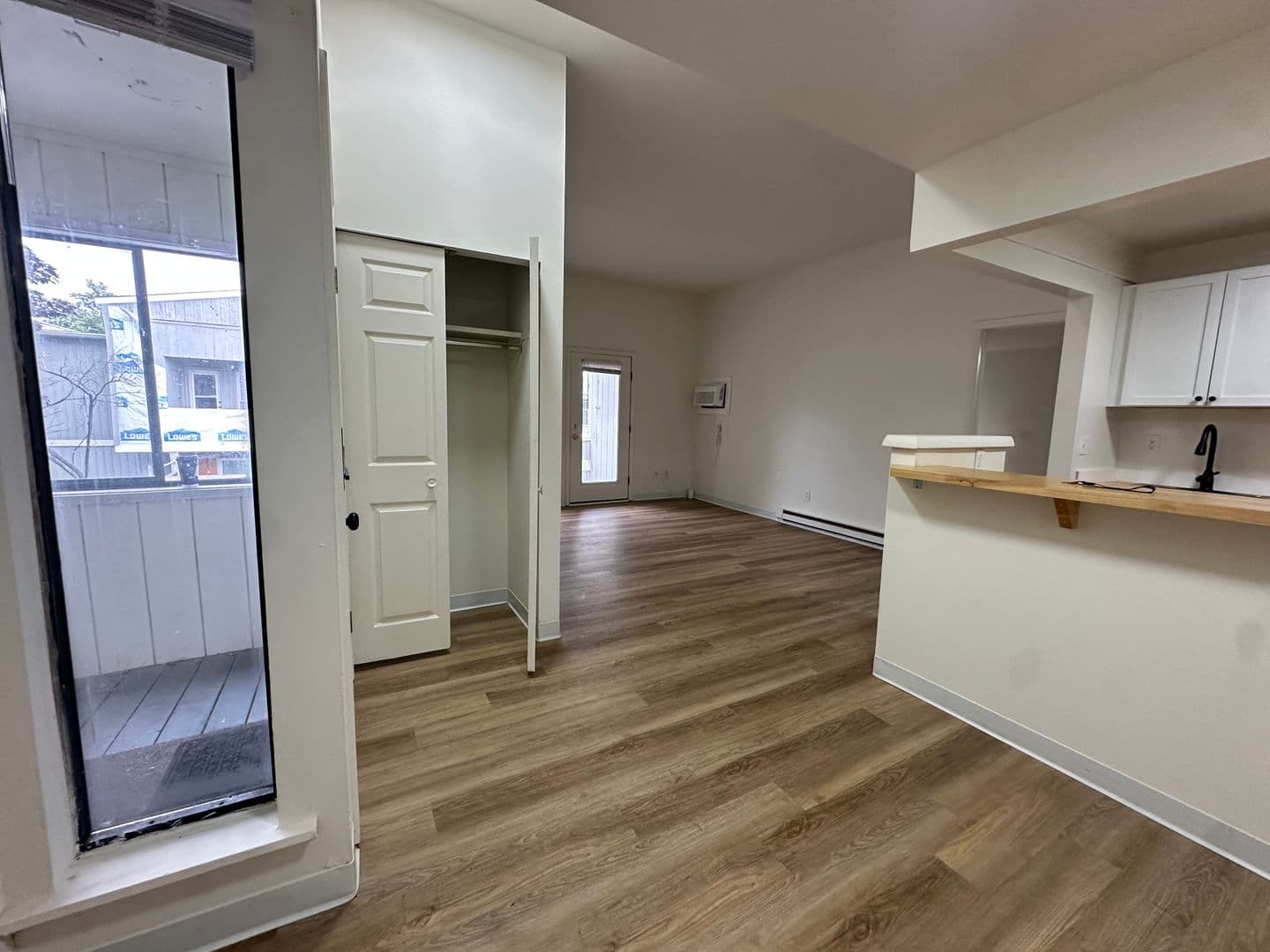 Ithaca Apartment: 87 Uptown Rd