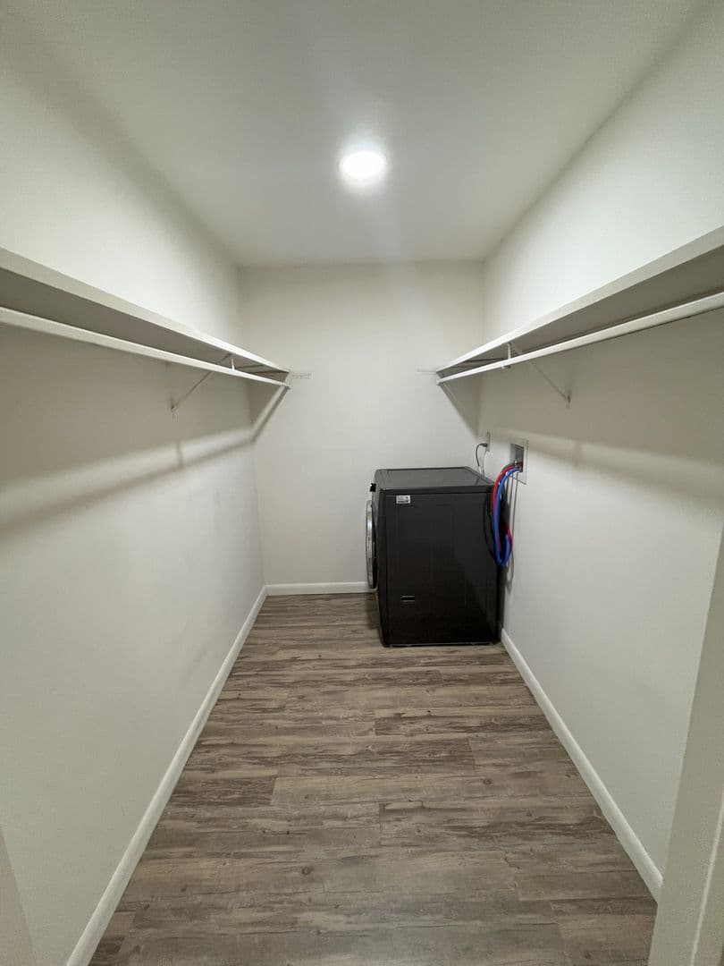 Ithaca Apartment: 87 Uptown Rd