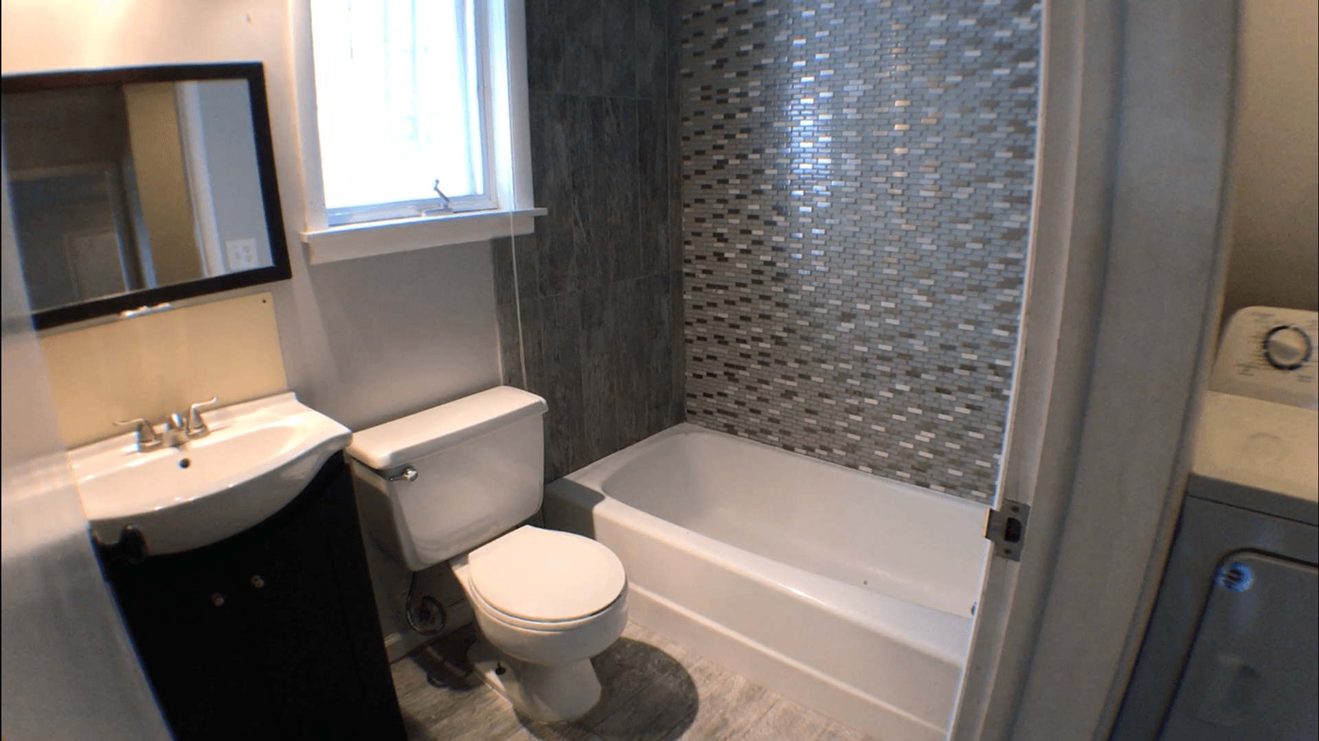 Ithaca Apartment: 702 Hudson St