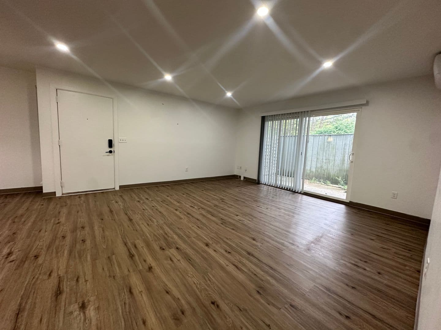 Ithaca Apartment: 87 Uptown Rd