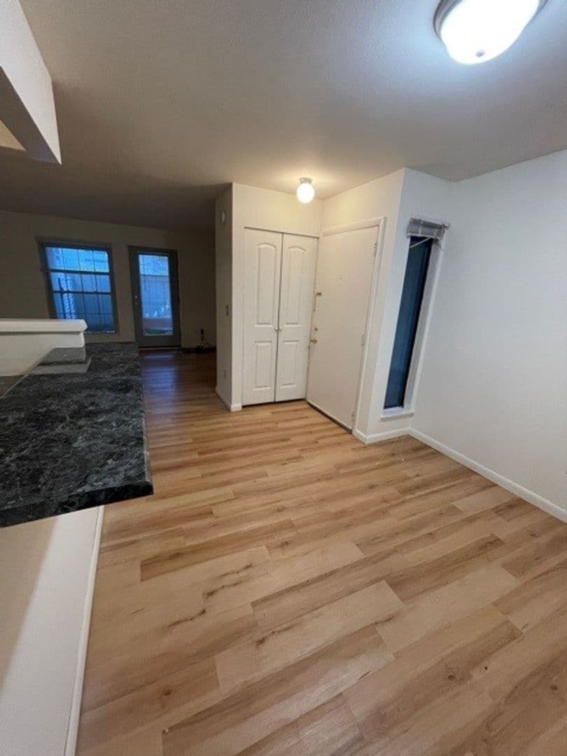 Ithaca Apartment: 87 Uptown Rd