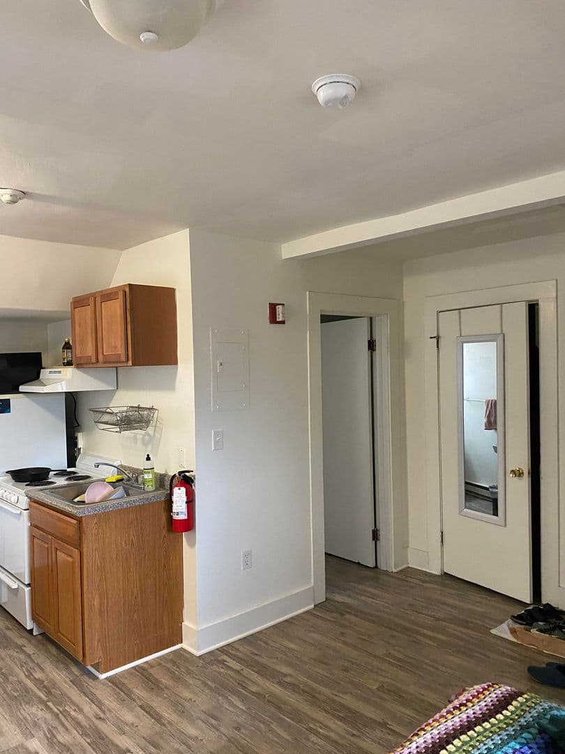 Ithaca Apartment: 87 Uptown Rd