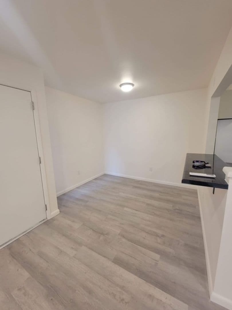 Ithaca Apartment: 87 Uptown Rd