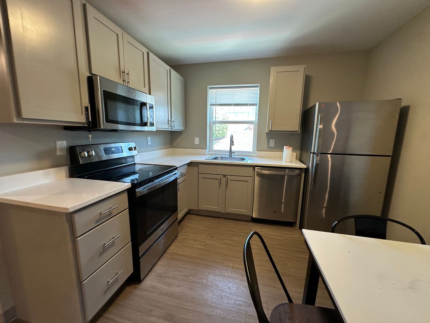 Ithaca Apartment: 126 College Ave