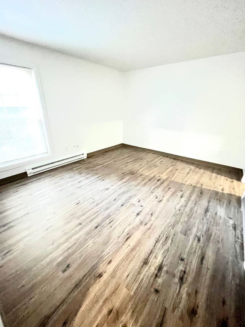Ithaca Apartment: 87 Uptown Rd