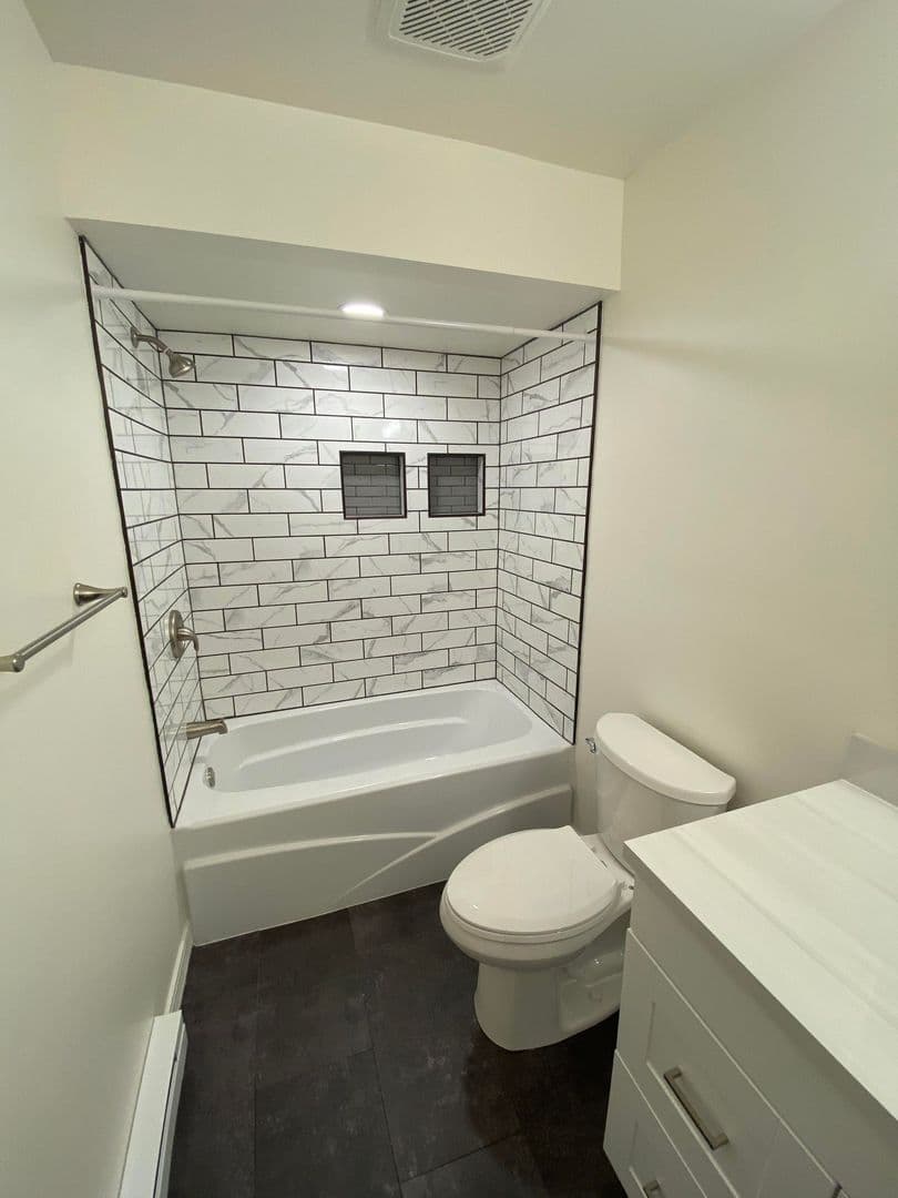 Ithaca Apartment: 87 Uptown Rd