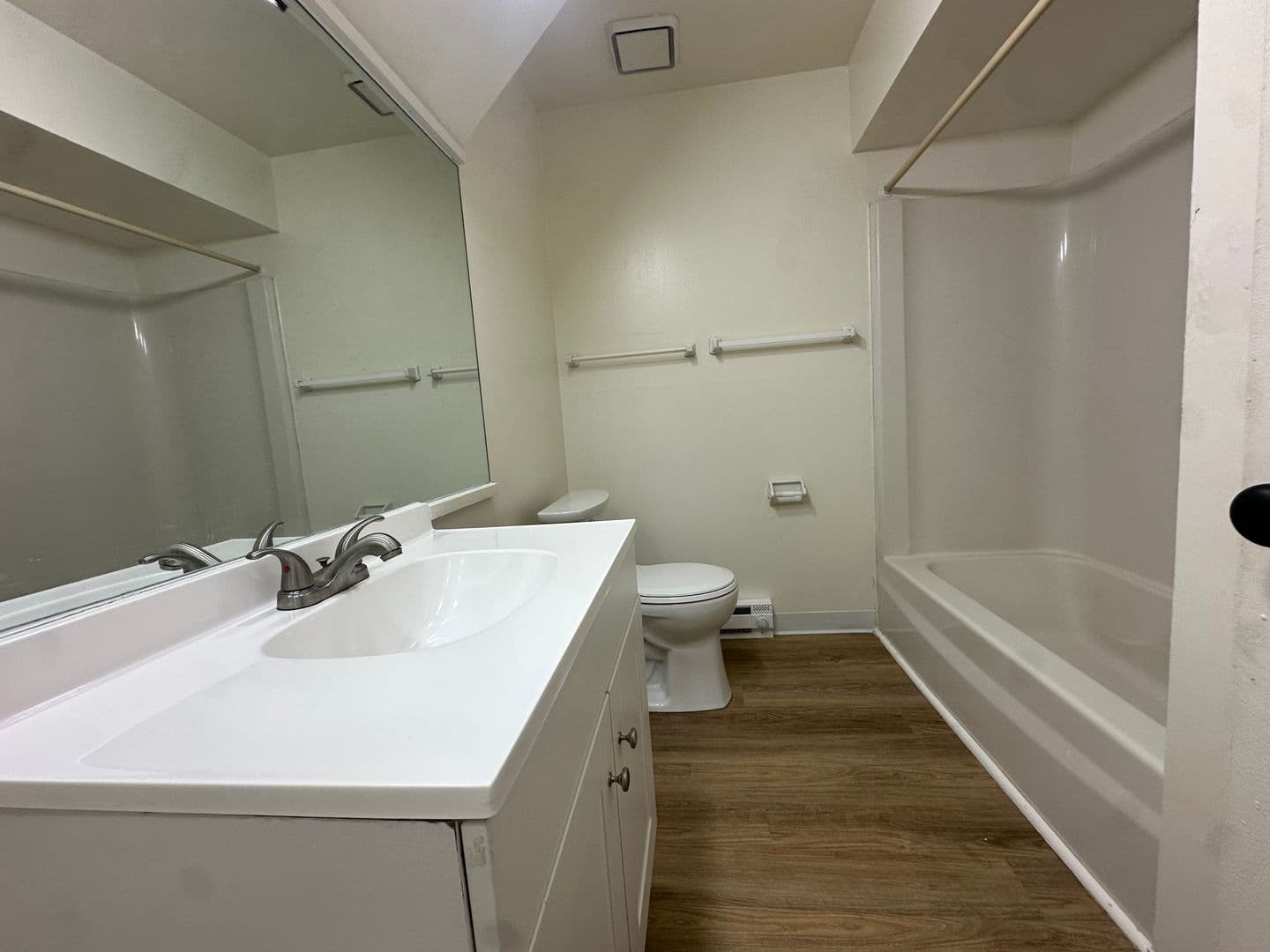 Ithaca Apartment: 87 Uptown Rd
